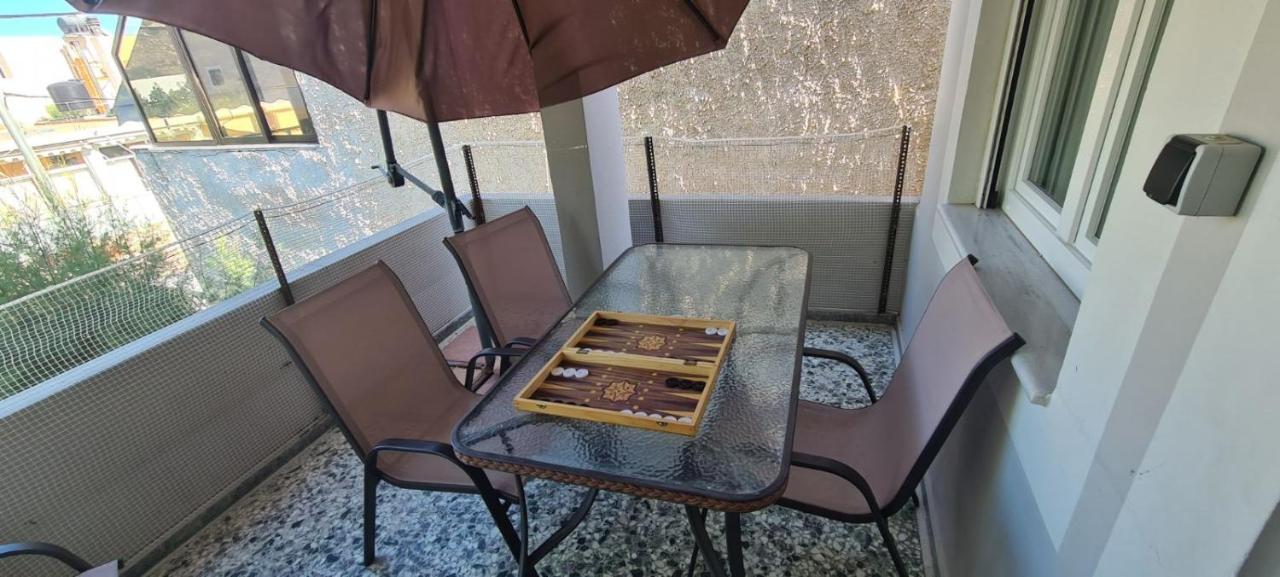Μοντέρνα Εξοχική Κατοικία Στην Κωμη Komi  ภายนอก รูปภาพ