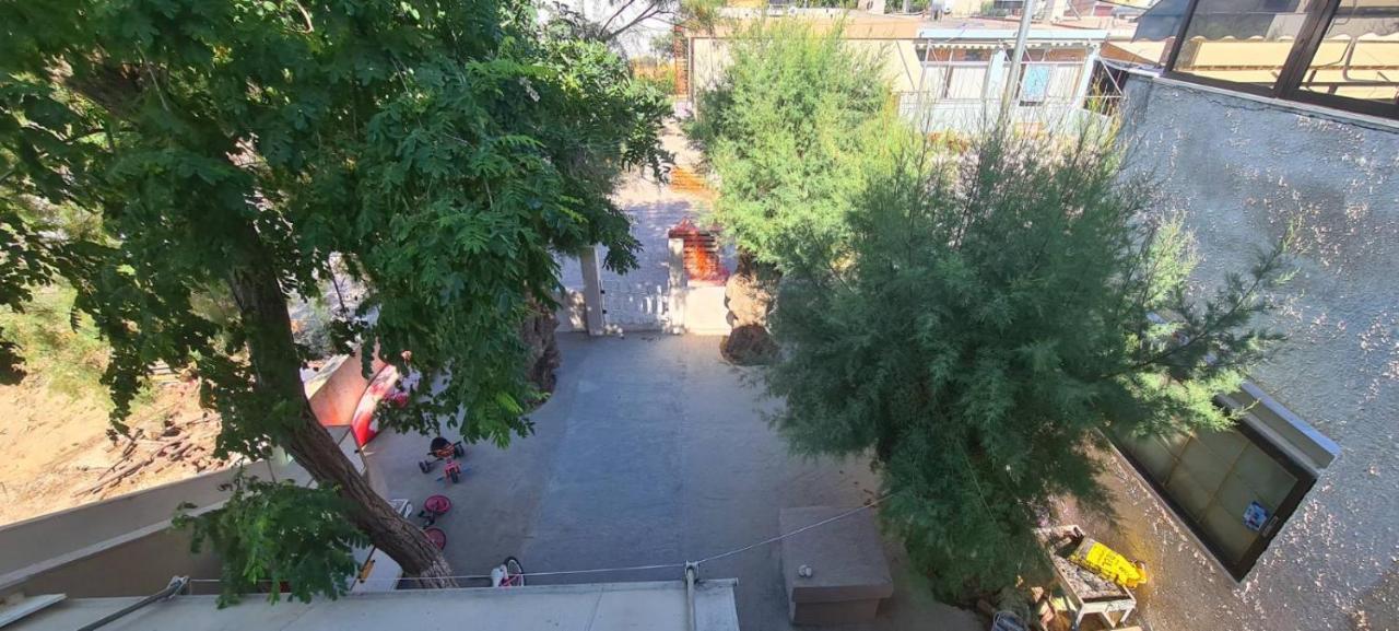 Μοντέρνα Εξοχική Κατοικία Στην Κωμη Komi  ภายนอก รูปภาพ